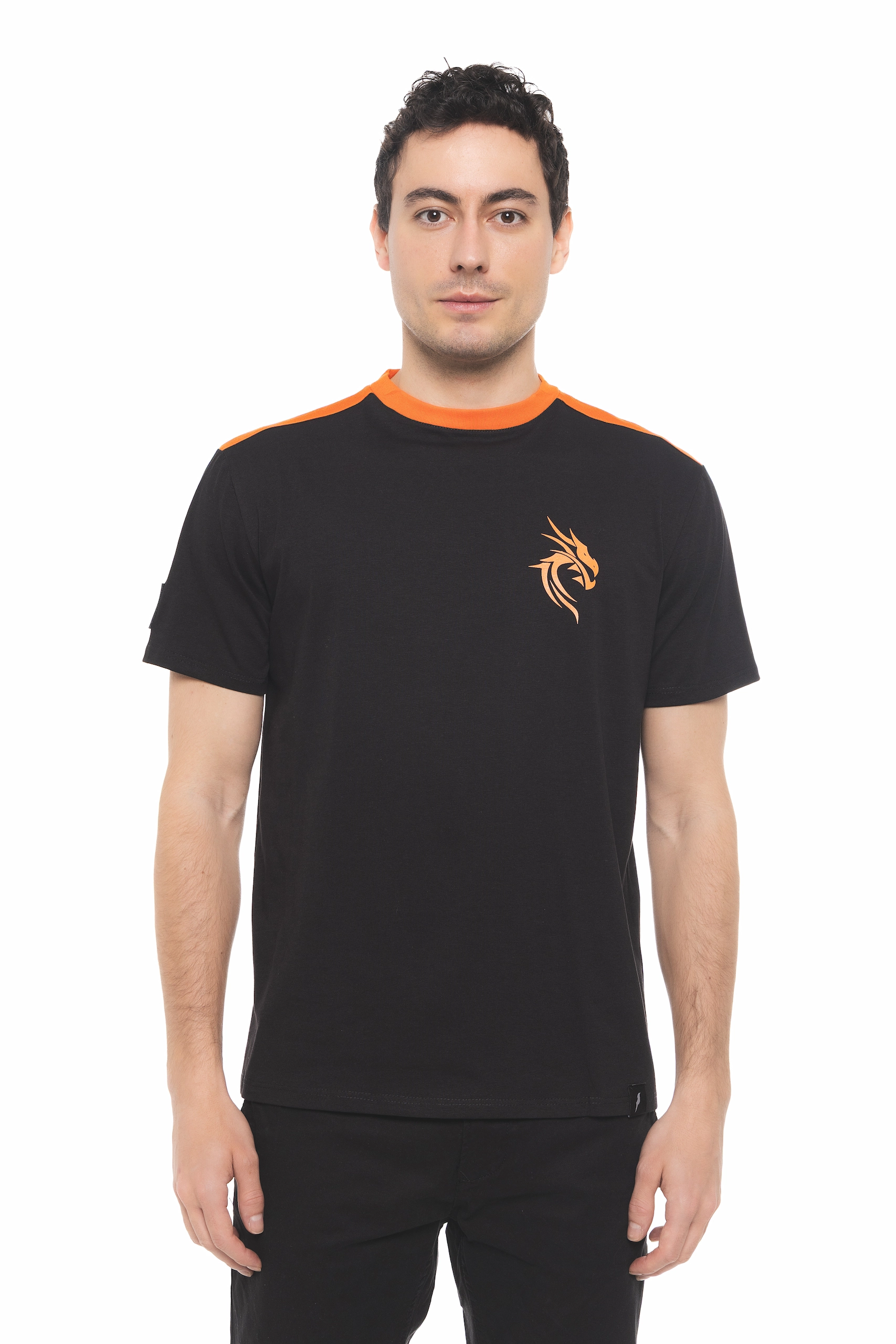 CAMISETA ESTAMPADO NEGRO / NARANJA