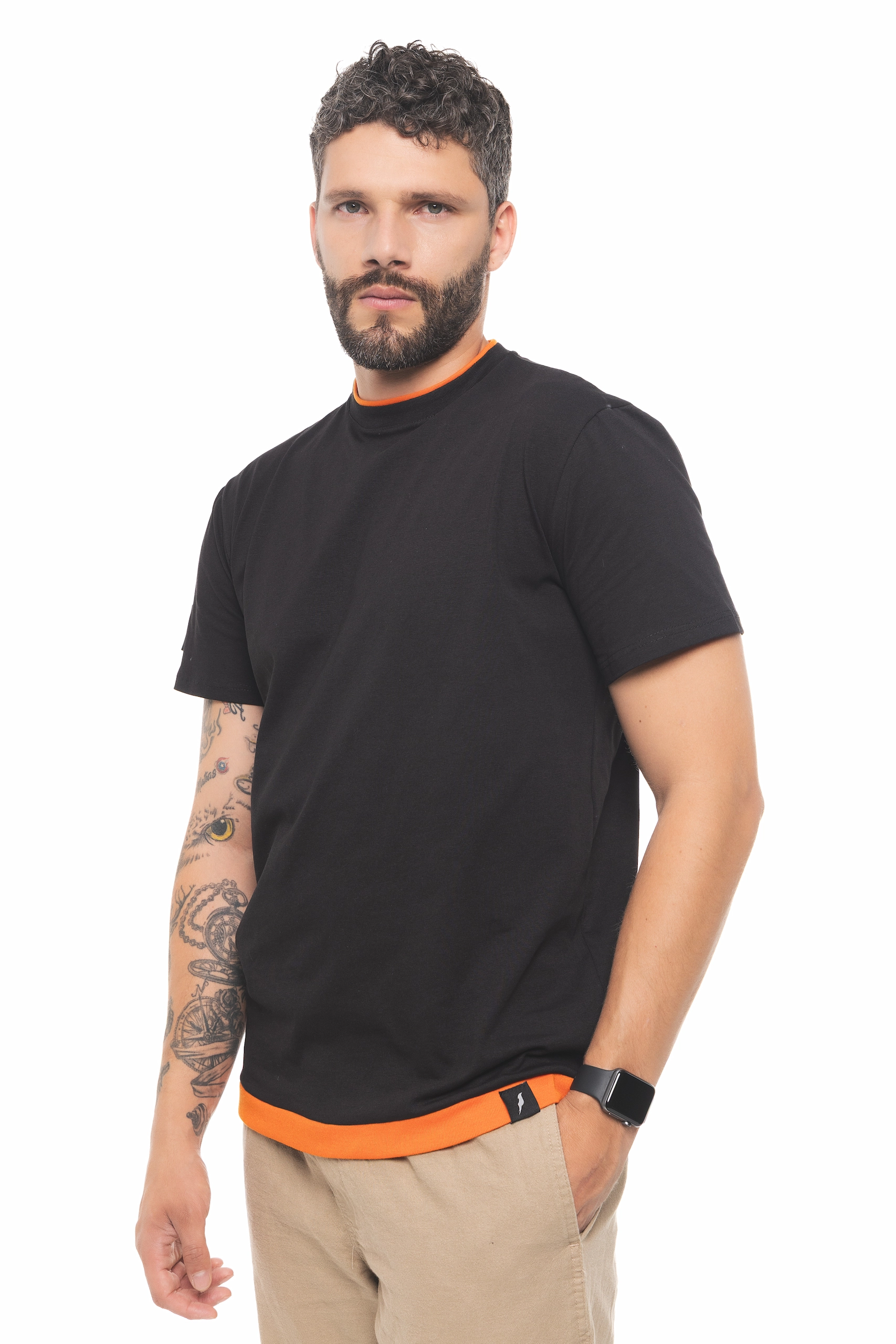 CAMISETA BÁSICA NEGRA - Imagen 4